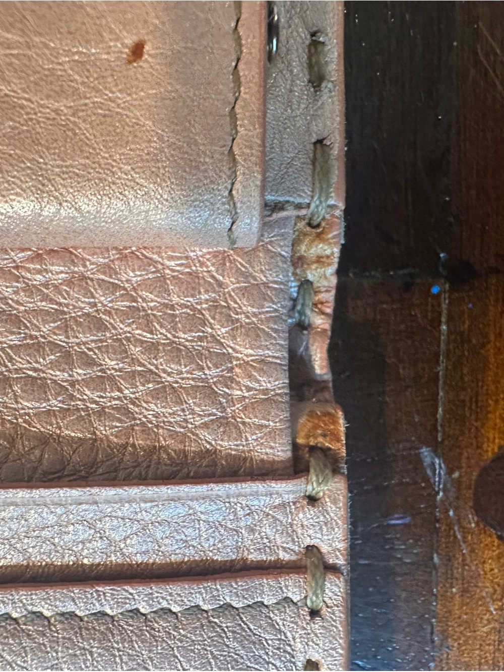 Fendi Selleria Blush Leather Snap, Kisslock Wallet with Silver Hardware - Picture 7 of 10